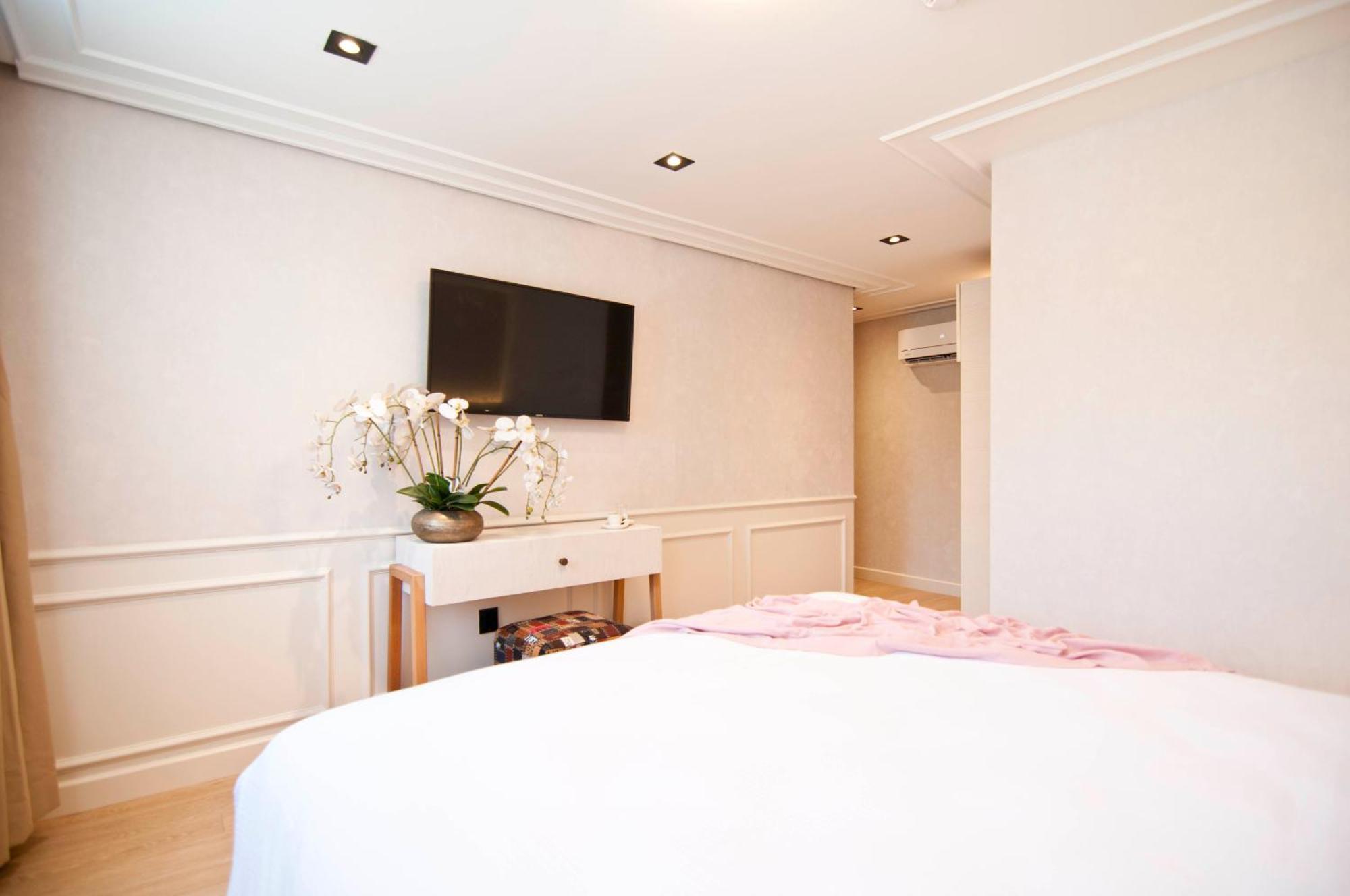 Xloft Hotel Istanboel Buitenkant foto