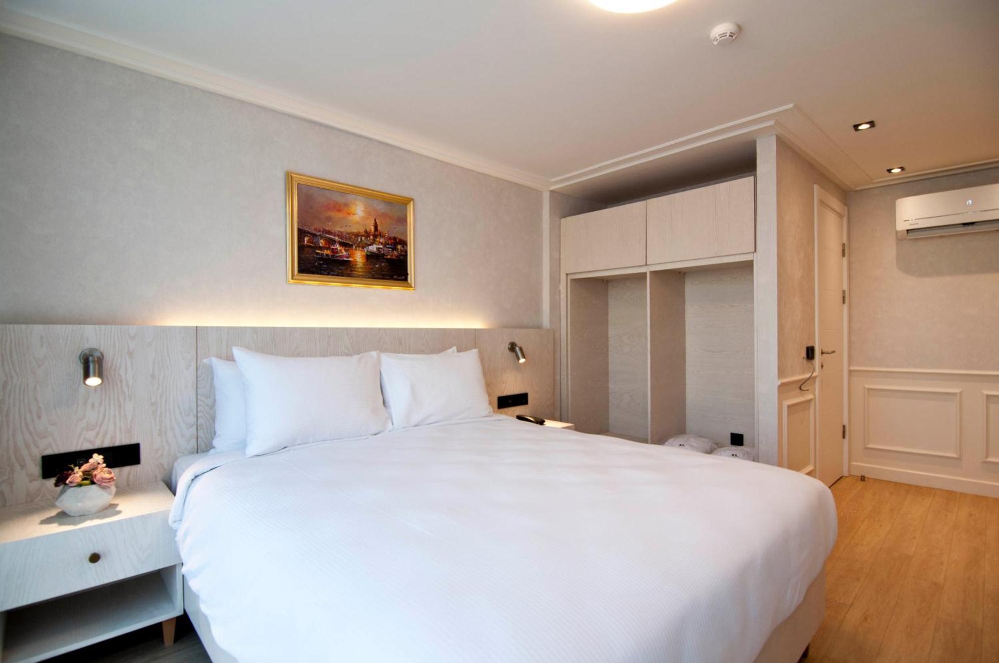 Xloft Hotel Istanboel Buitenkant foto